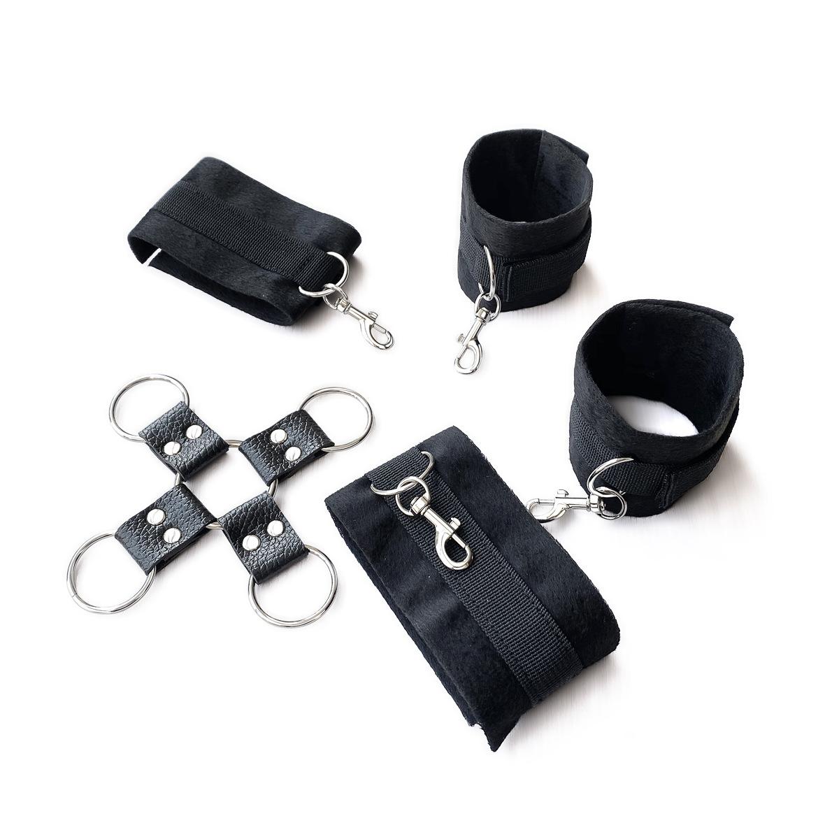 Wholesale Sex Bdsm Game Play Sm Game Handcuff Shackles Suit Kits Bondage Set Couples Sex Toys